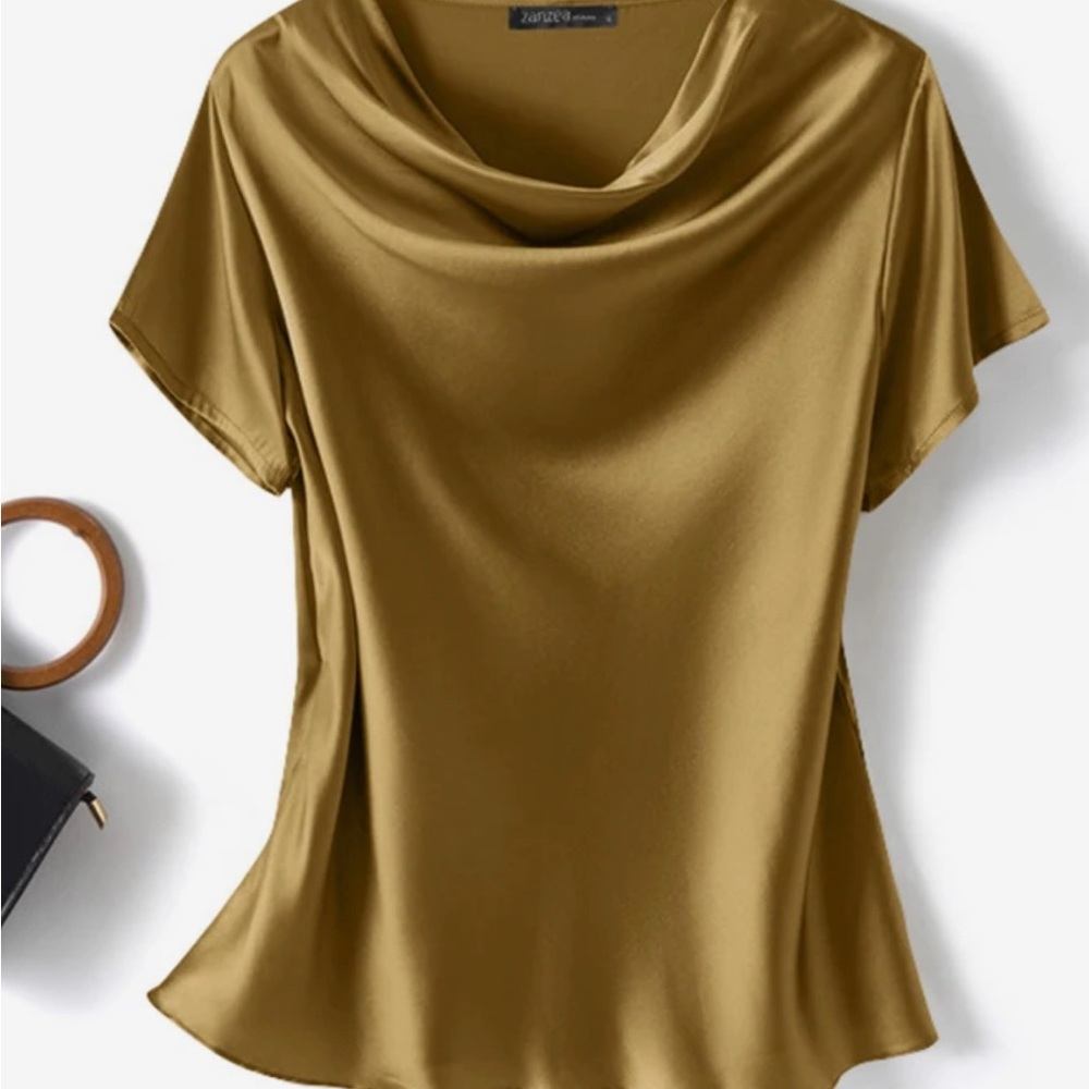 Women’s short sleeve summer fashion satin blouse. Drape neck, pull on. NWT